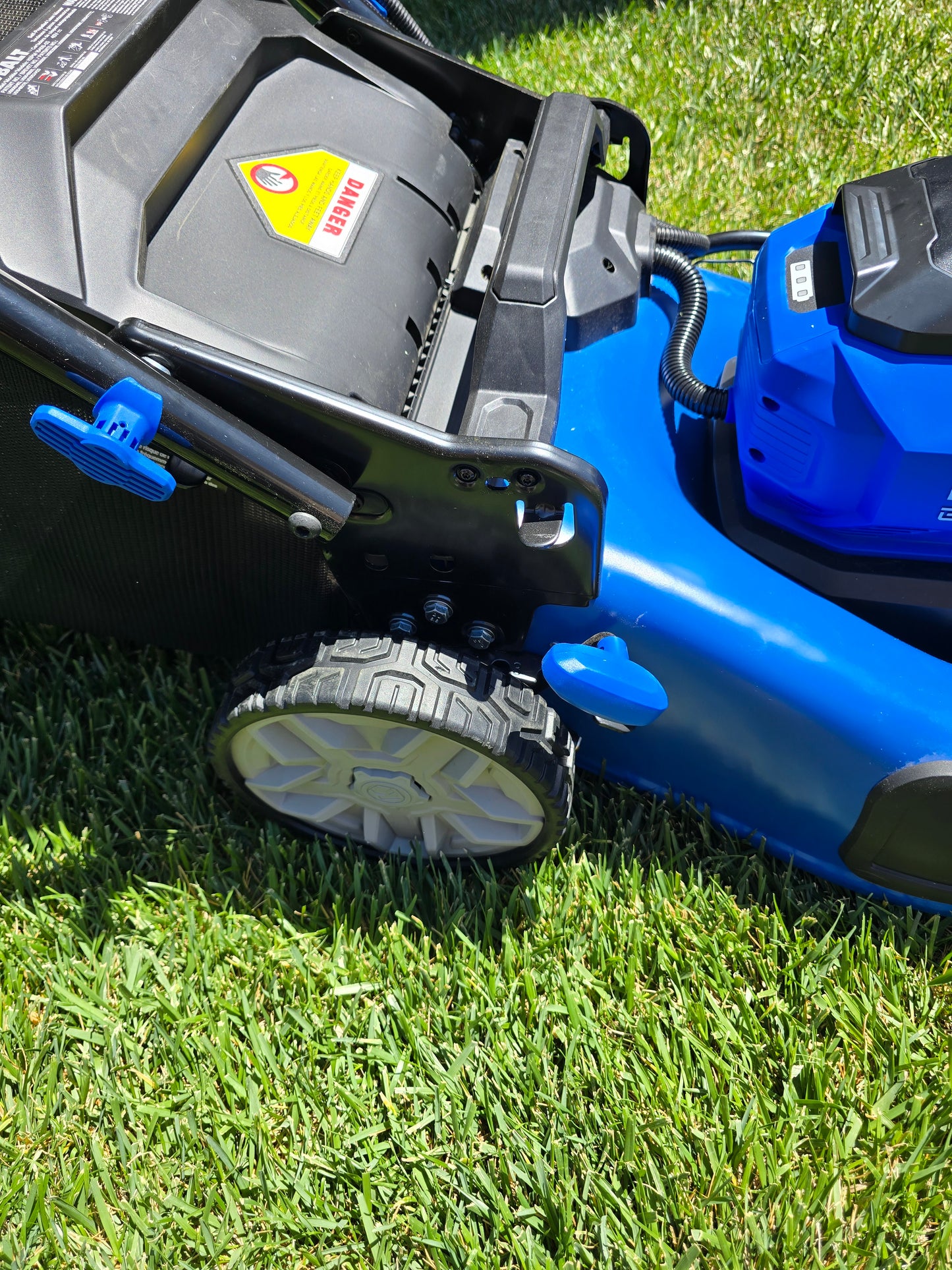 Kolbalt 40v Self-Propelled Lawn Mower